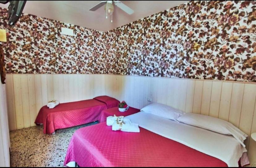 Castello Bed and Breakfast San Benedetto del Tronto Exteriör bild